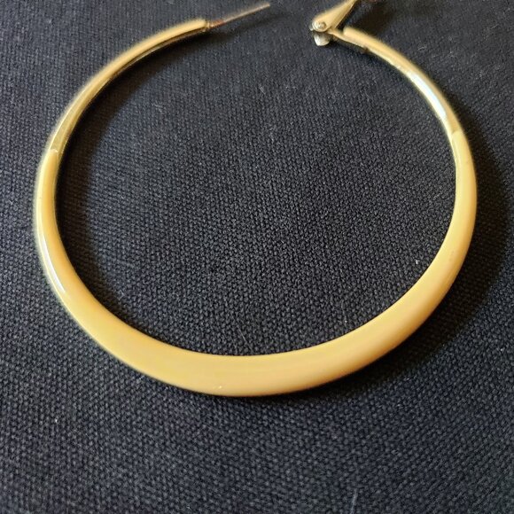 Vintage Hoop Earrings Cream and Gold - Picture 4 of 5